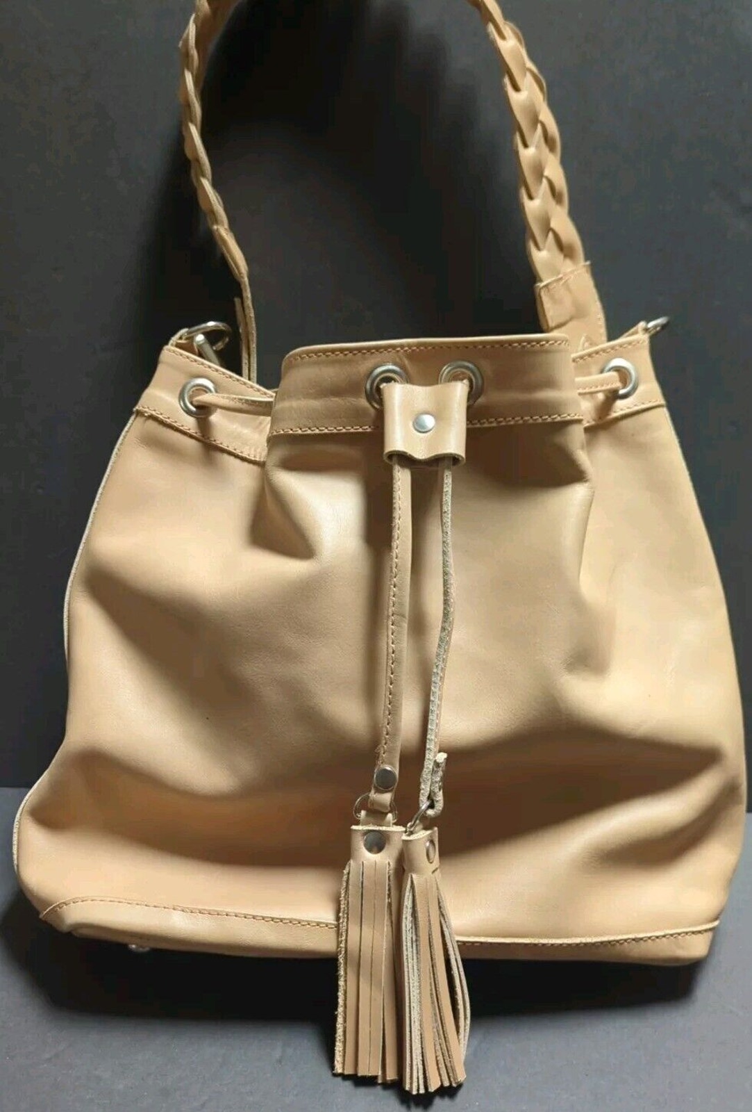 Maria’s Artisan Shop Leather Bucket Bag Beige